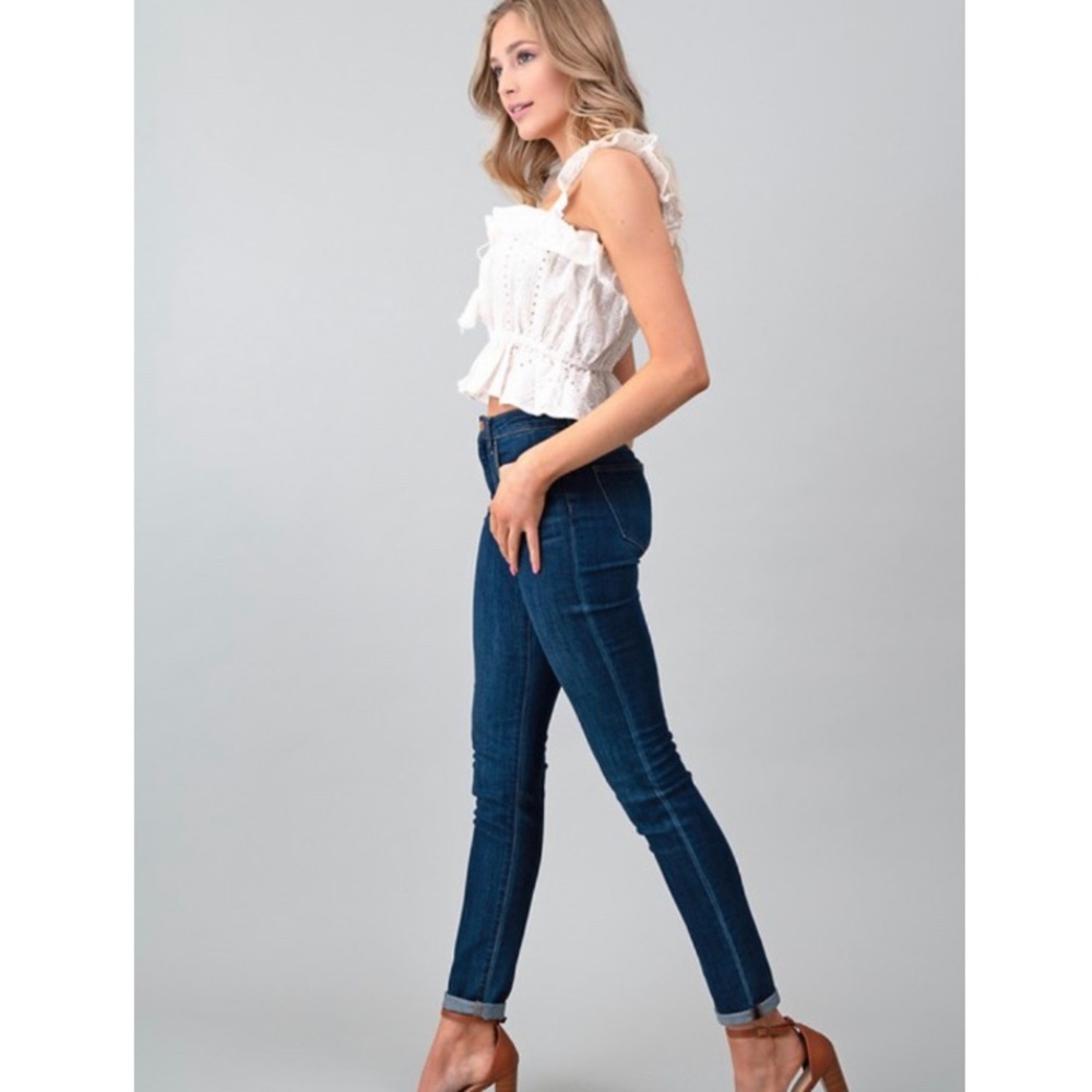 Lola White Cropped Eyelet  Sleeveless Tank Top - Picture 3 of 8